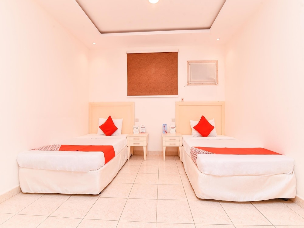 OYO 219 Dewan Al Mokhtar Furnished Apt