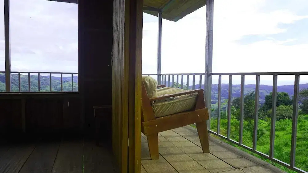 Native Baru Morpho Cabin