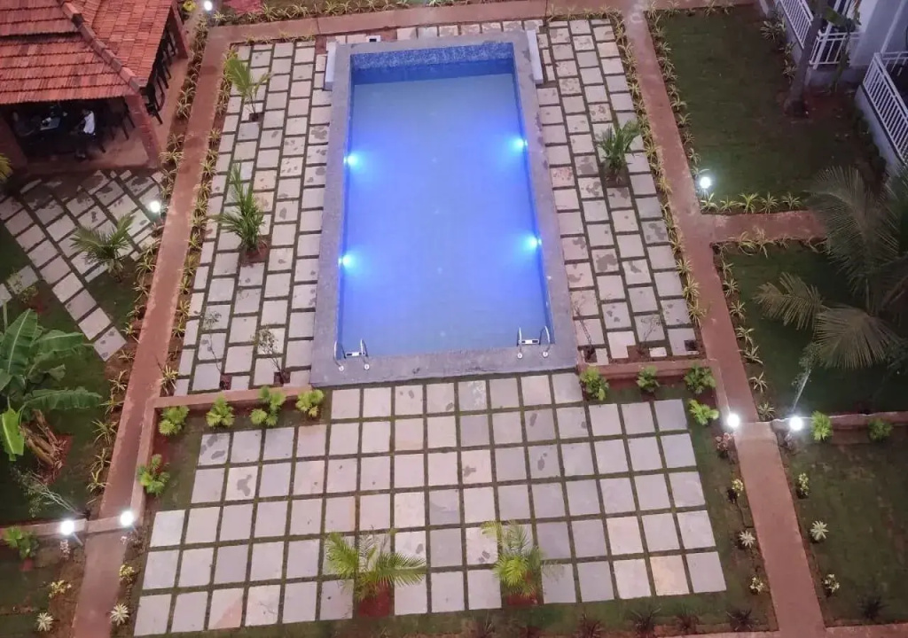 White Truffle Resort, Arambol