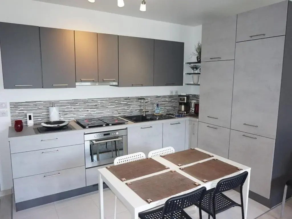 Appartement Merville-Franceville-Plage, 2 pièces, 4 personnes - FR-1-465-32