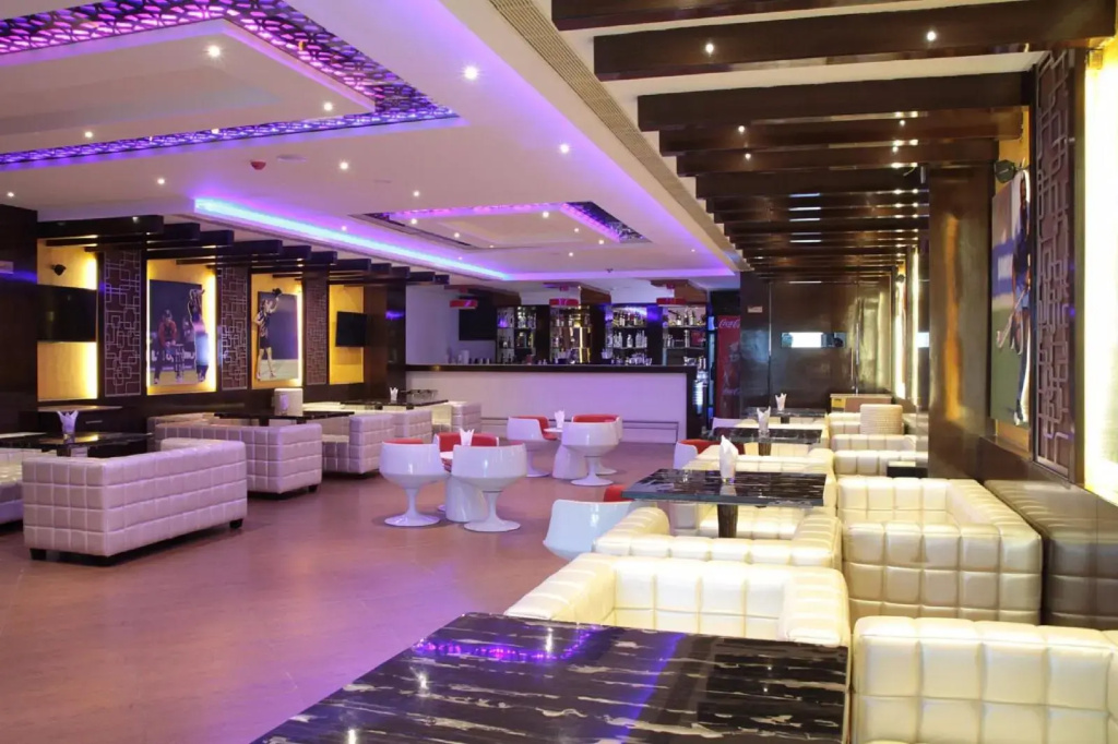 Treebo Select Sahar Pavilion
