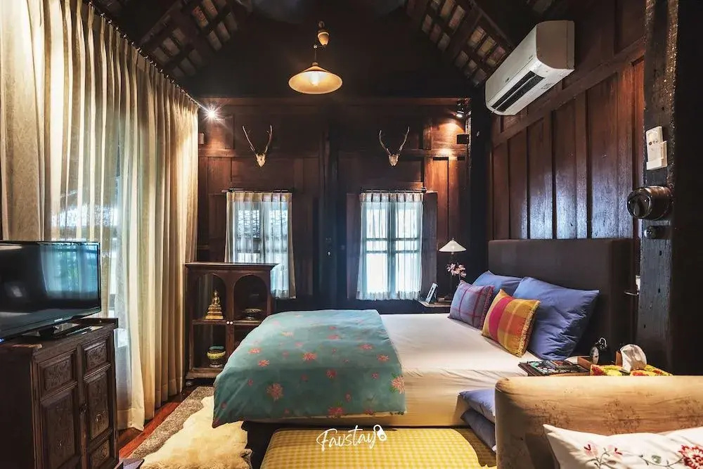 Baan Mahabhirom by Favstay