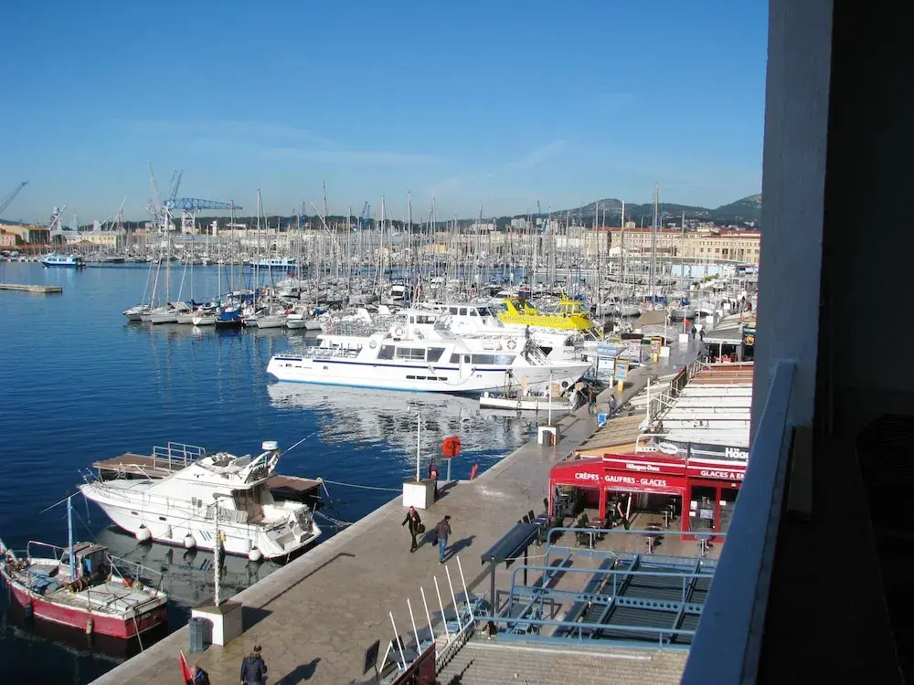 Apartment With one Bedroom in Toulon, With Wonderful sea View, Furnish