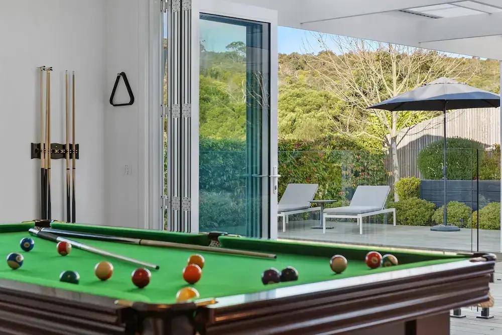 Hamptons Elegance Views Pool Spa