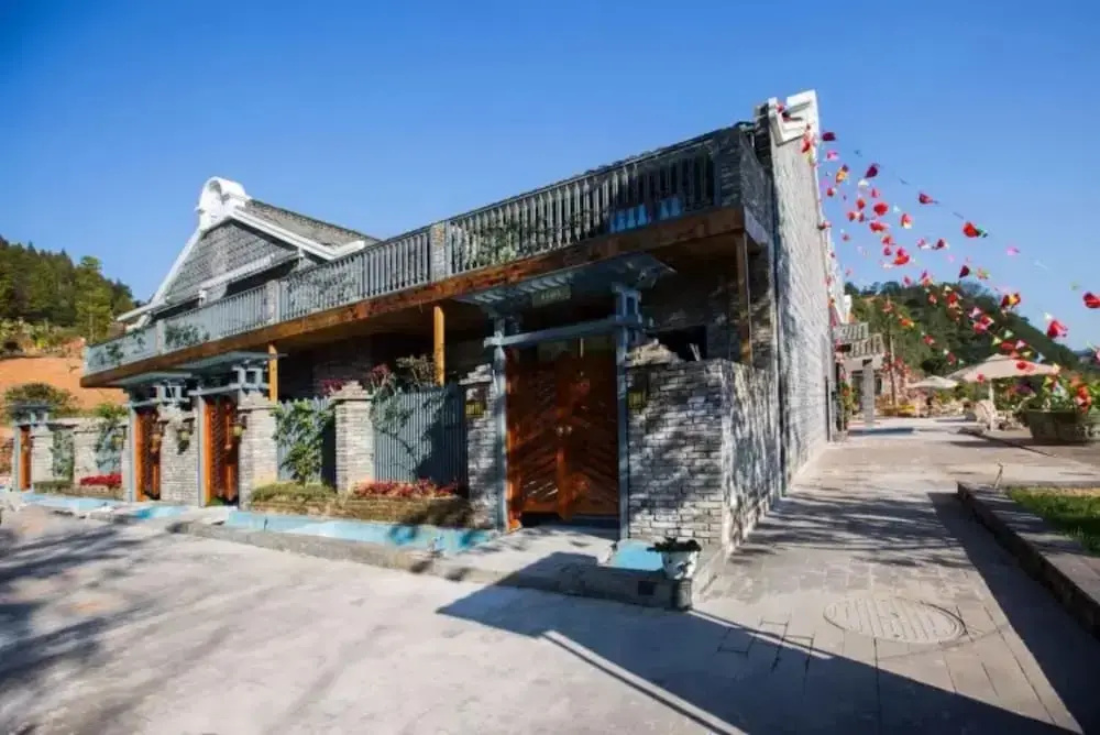 Floral Hotel · Yalanduo Garden Ya'an