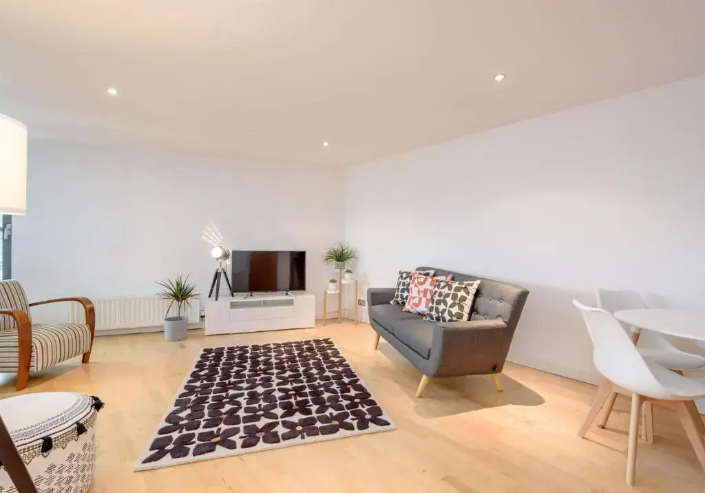 The Sandport Way Residence