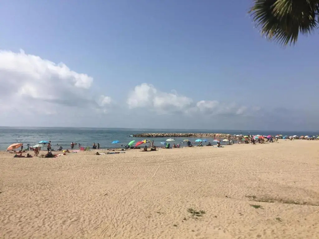 Terrasse vue mer a 20m plage Cambrils. Locamar Apt Lourdes