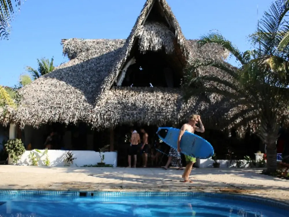 Paredon Surf House
