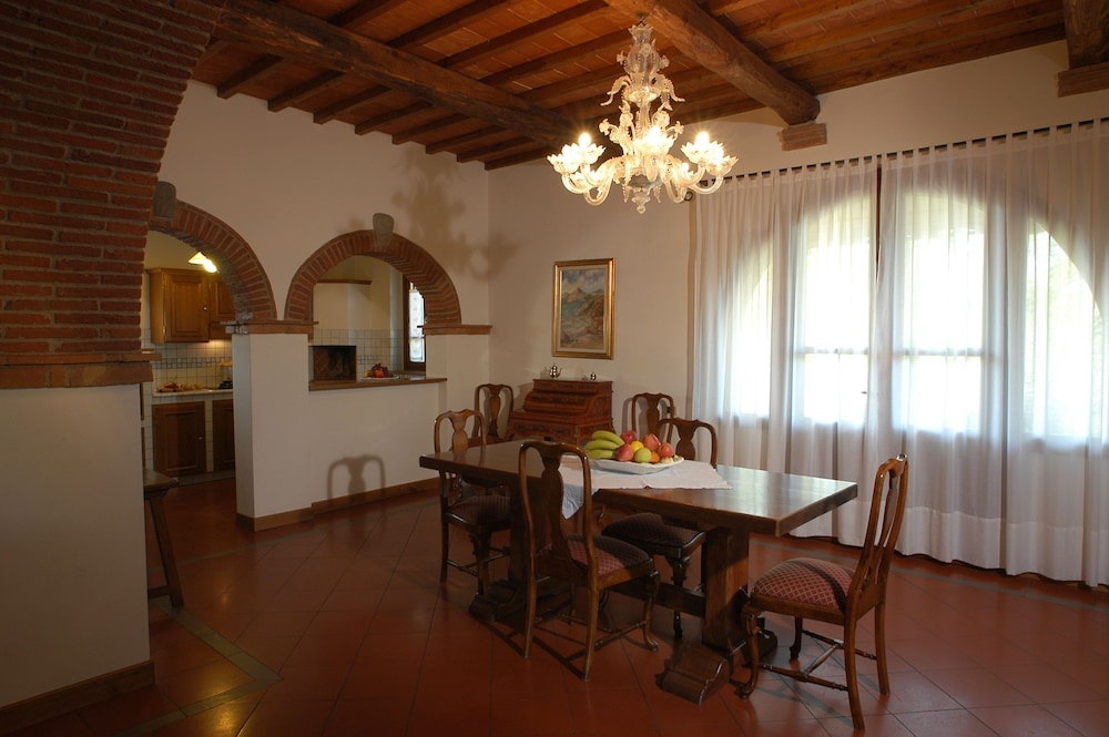 Podere Fignano, holiday home - apartments renovated 2024 - new swimming pool