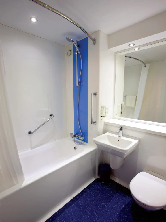 Travelodge Edinburgh Dreghorn