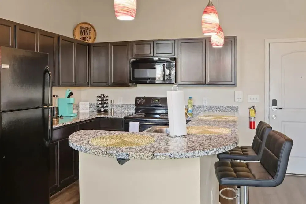 Cozy 3bd, 3BA Downtown Indy