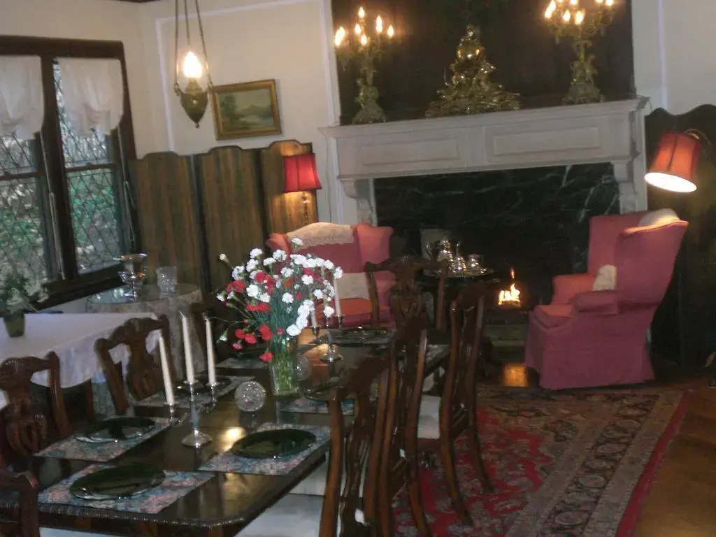 Whistlers Inn
