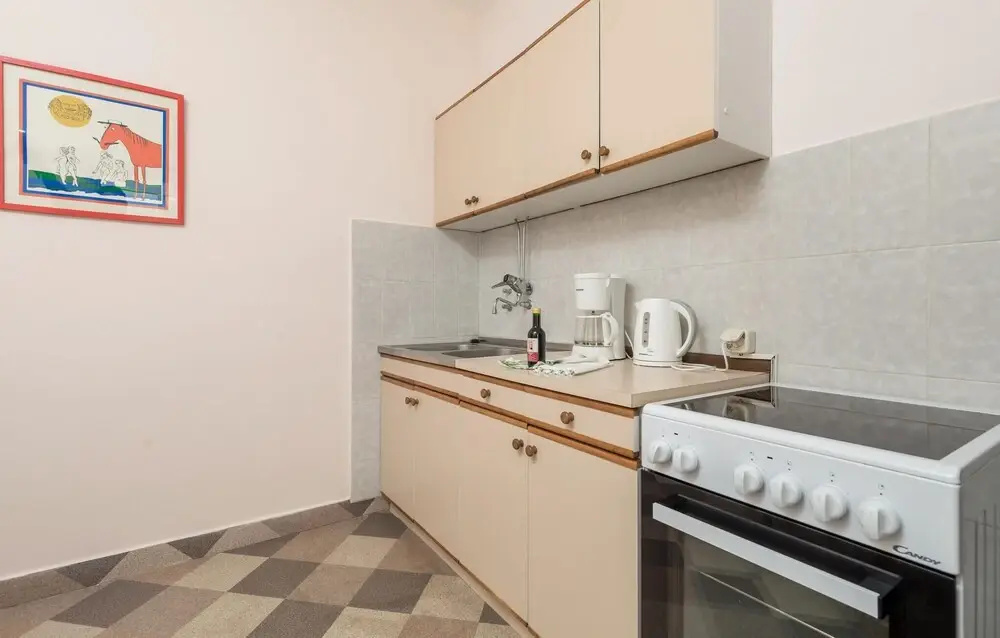 Stunning Apartment in Barbat na Rabu With Wifi and 2 Bedrooms