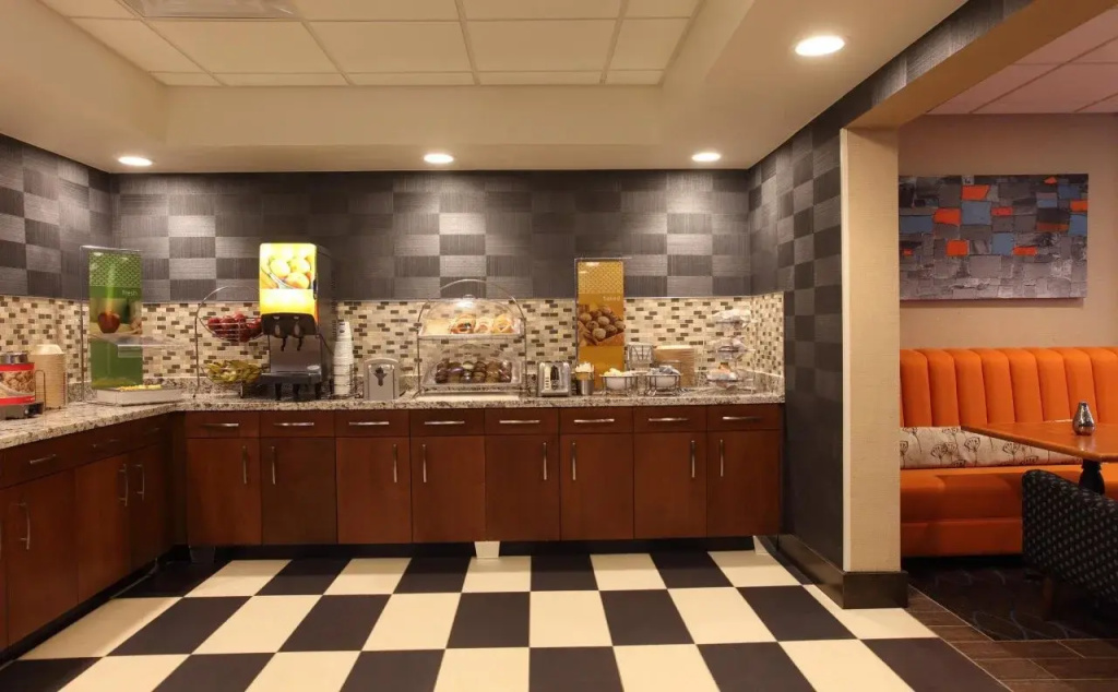 Hampton Inn Auburn
