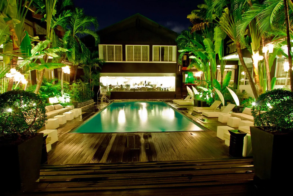 The Sulo Riviera Hotel