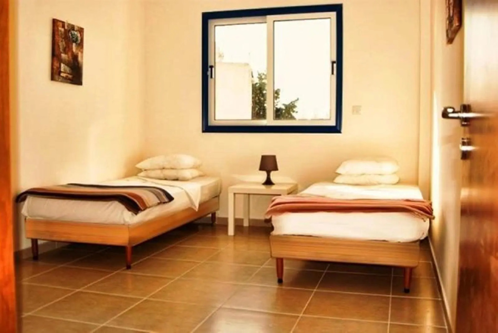 Sea CleoNapa Hotel