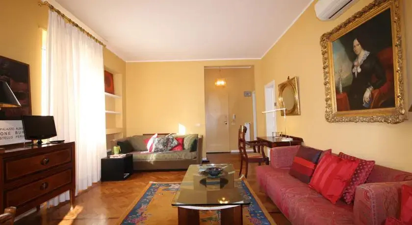 Giorgio Halldis Apartments