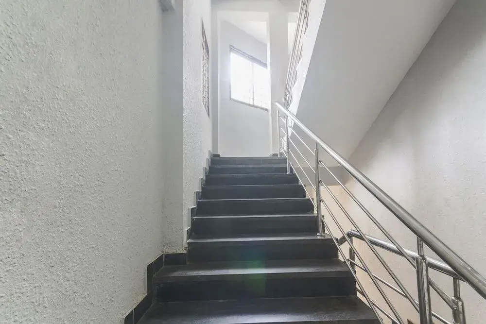 OYO 47565 Hotel Cm Residency