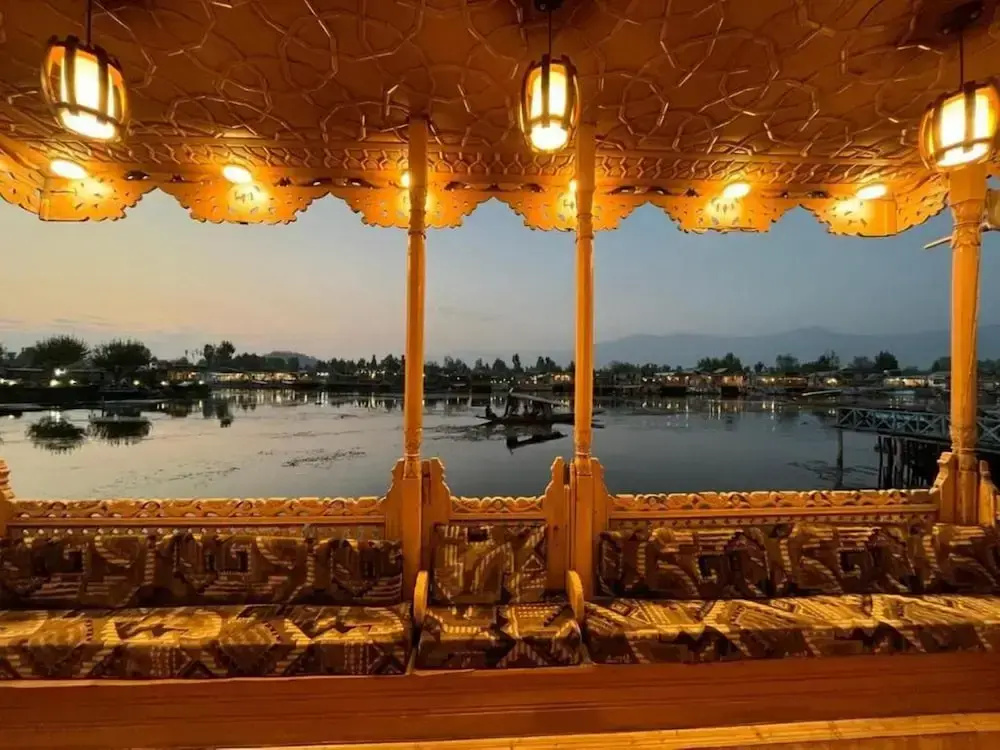 Floating Luxury Group Of Houseboats