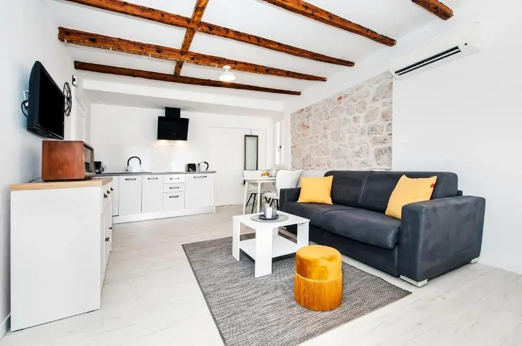 Apartment De Amicis