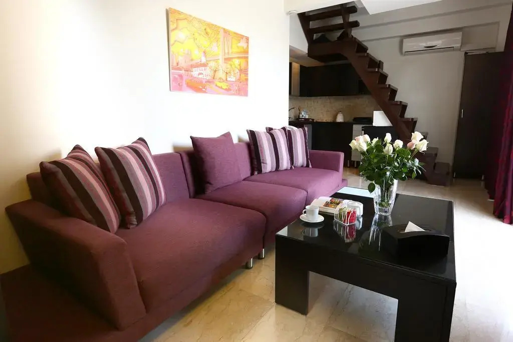 Park Lane Furnished Suites