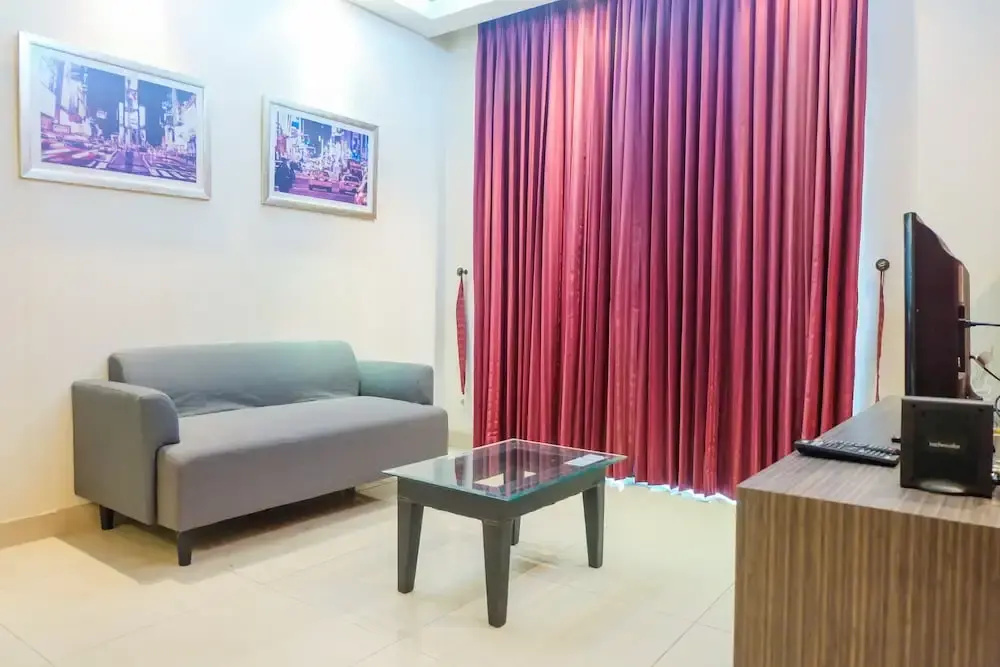 1BR @ Hampton's Park Apartment