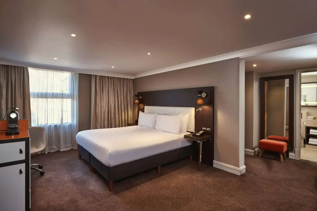 DoubleTree by Hilton London Ealing