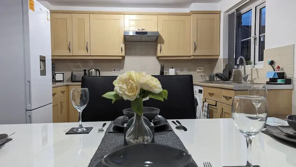 Leyland Road Retreat - 4 Bedroom House