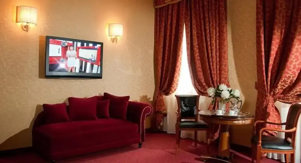 Hotel Maxim