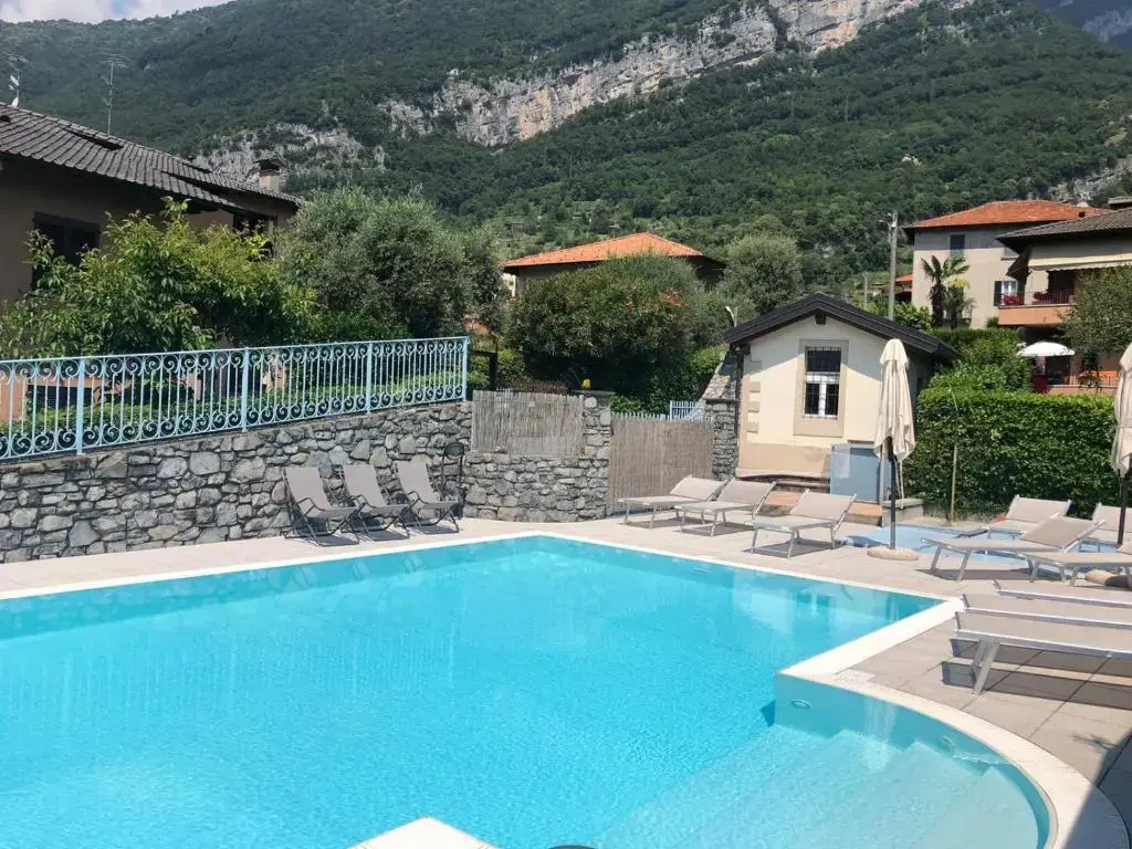 Hotel Lario