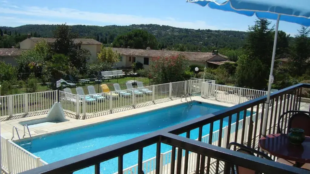Hôtel de la Poste Piscine