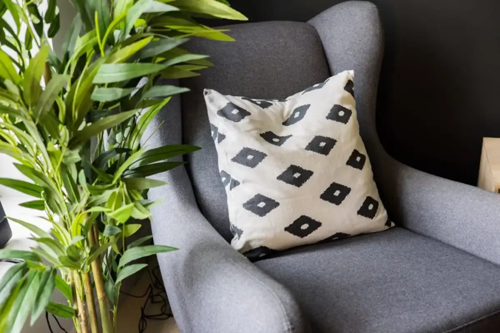 The Brockwell Park Escape - Bright 2BDR Flat with Parking