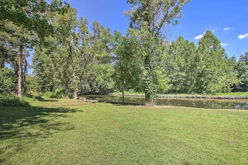 'turtle Rock' - Ironton Cabin w/ Furnished Patio!