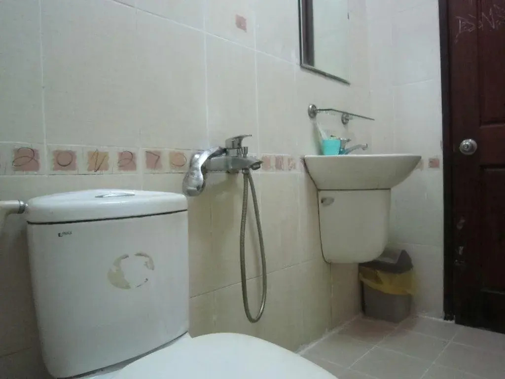 Hong Loan Hotel 4