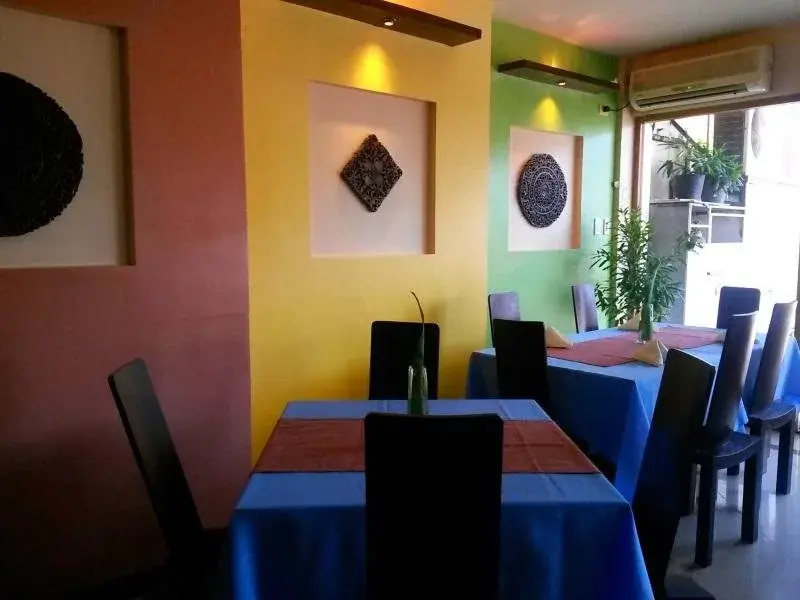 Roxas Midtown Hotel