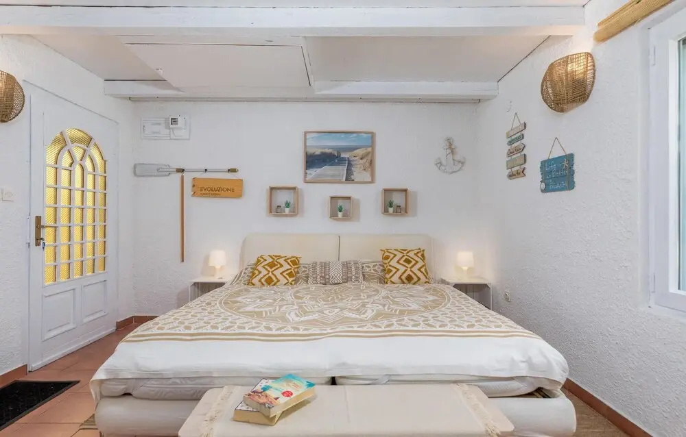 4 Bedroom Awesome Home In Sisan