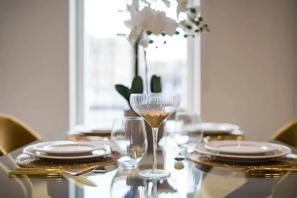 Marble Arch Suite 4-hosted by Sweetstay