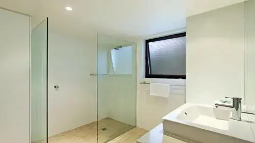 1/56 Lawson Street@Clarkes Beach