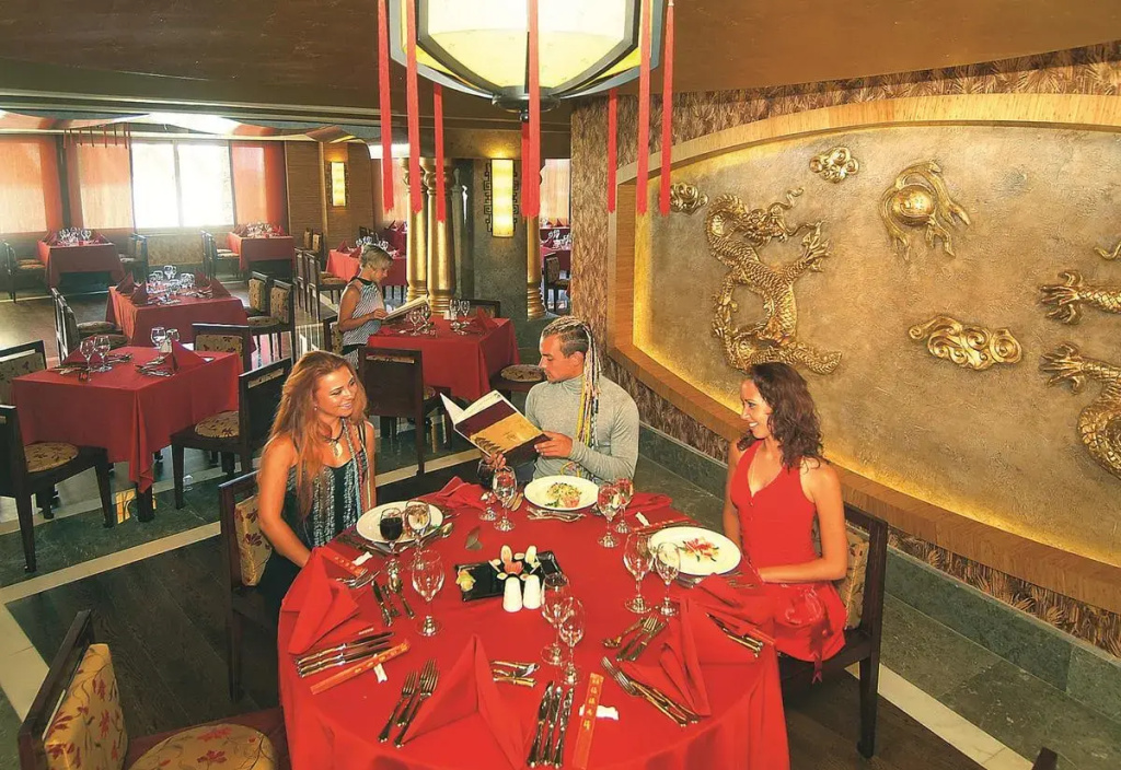 Royal Dragon Hotel