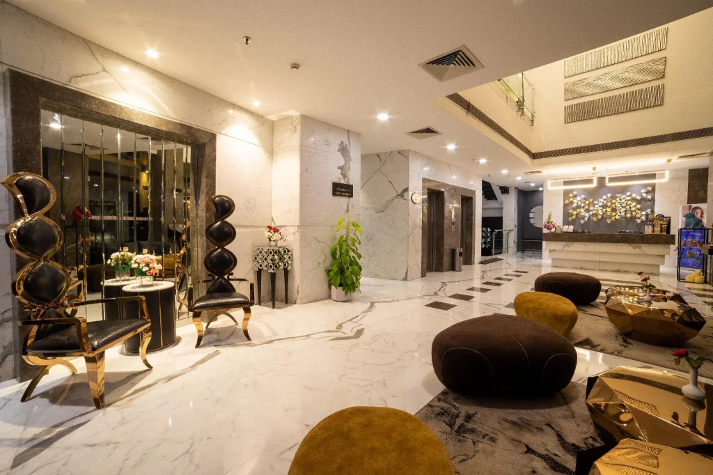 Grand Hometel A Sarovar Hotels