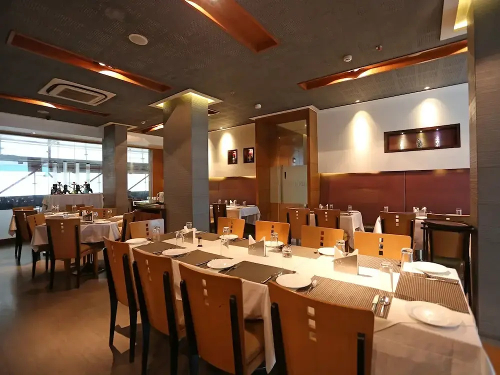 OYO 623 Hotel Suncity Premiere