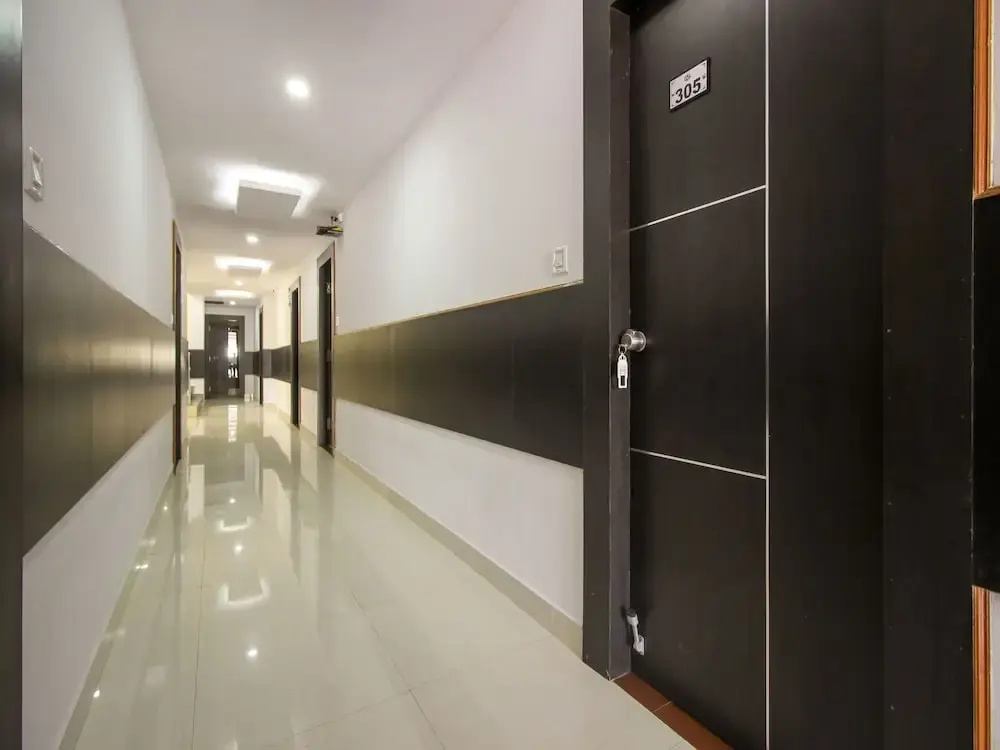 HOTEL PRAKAASH COMFORTS
