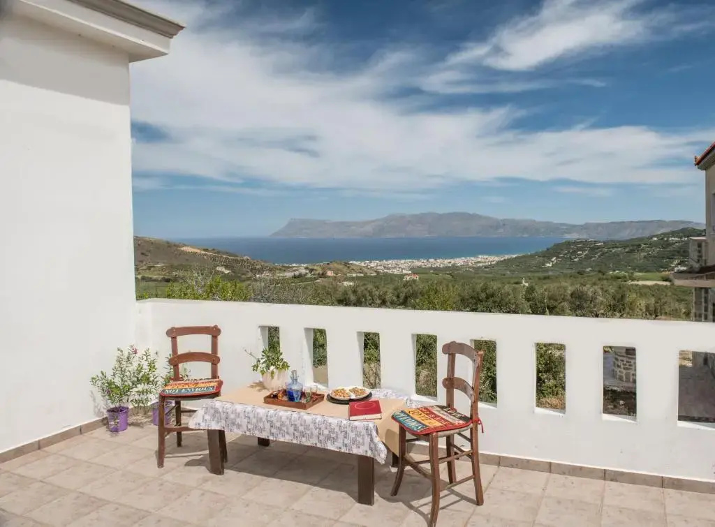 Kyparissos Apartment I