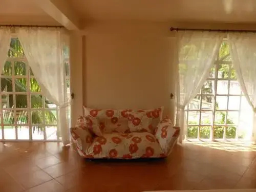QQ Garden House