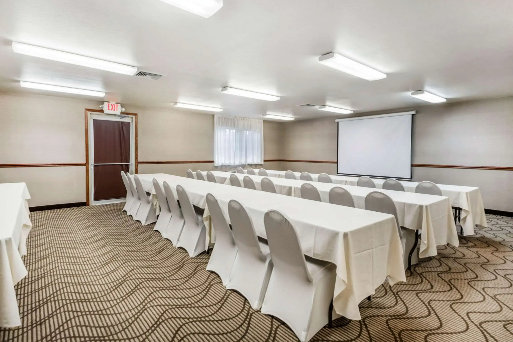 Comfort Suites at Par 4 Resort