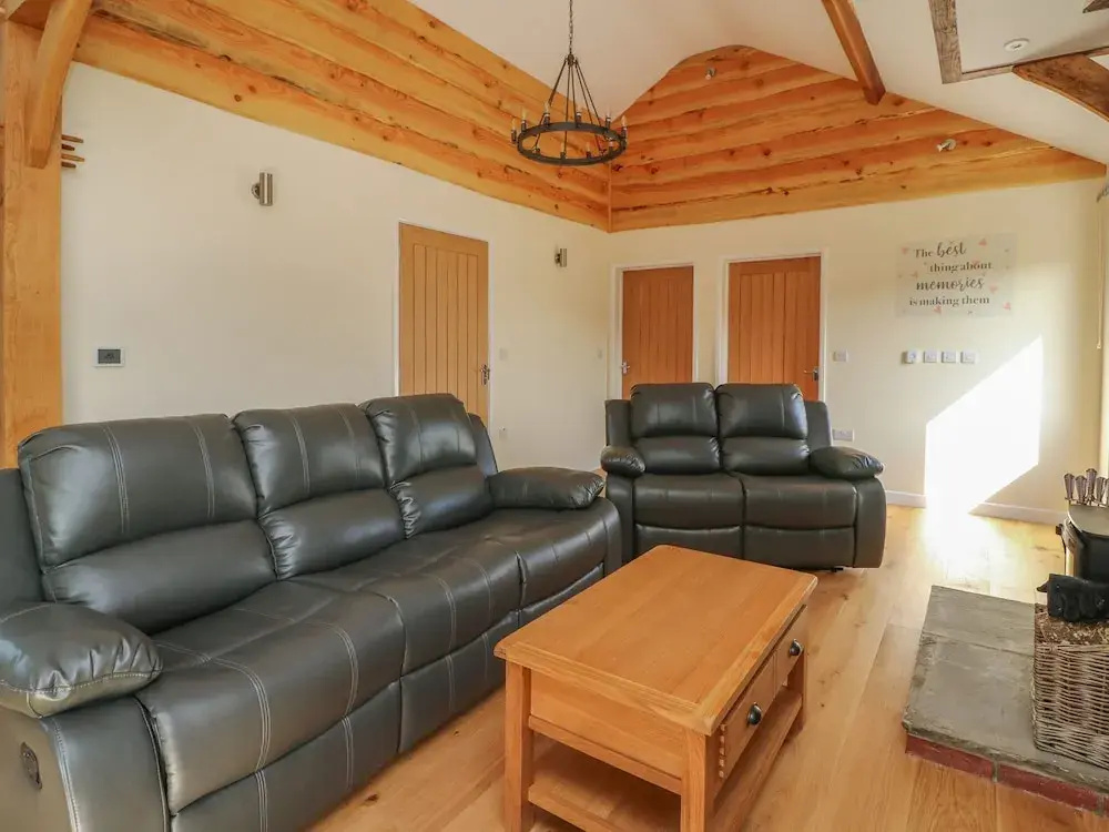 Ploony Hill Cabin
