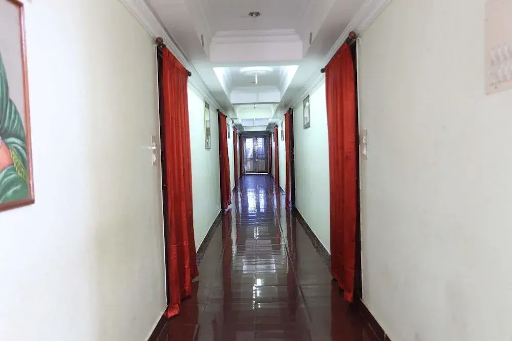 Trishul Hotel