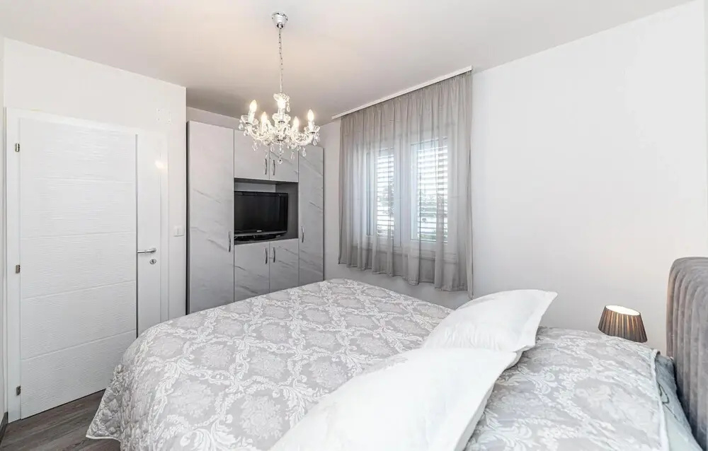 Nice Apartment in Seget Donji With Wifi and 1 Bedrooms