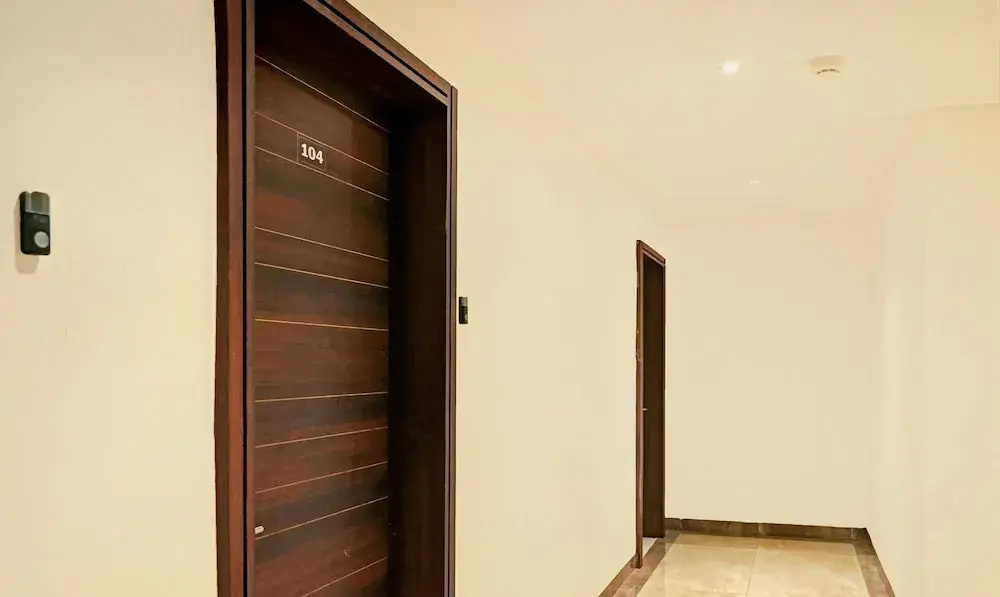 Hotel Jsn Grand