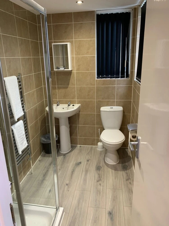 3 bed Bungalow Waterloo by Pureserviced